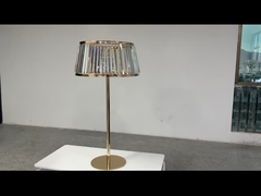 Nuevos centros de cristal de color oro para centros de bodas