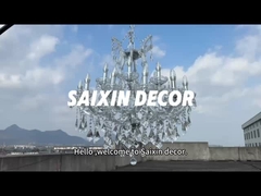 Candelabro de cristal con el soporte